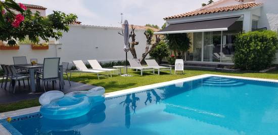 005 Location Villa de luxe avec piscine à Empuriabrava